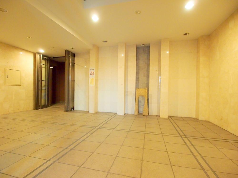 Entrance. 2013 November shooting