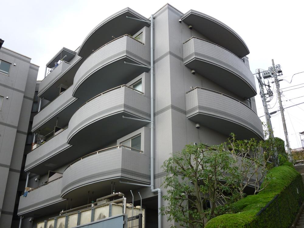 Local appearance photo. Local (11 May 2013) Shooting