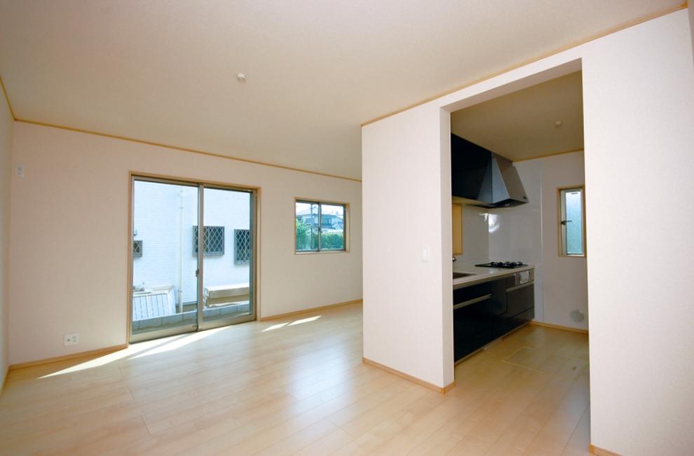 Same specifications photos (living). Building 2