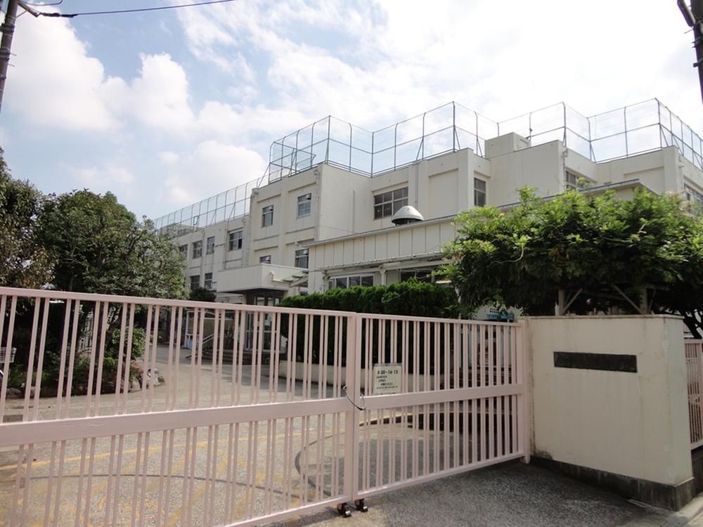 Primary school. Tama River 600m up to elementary school