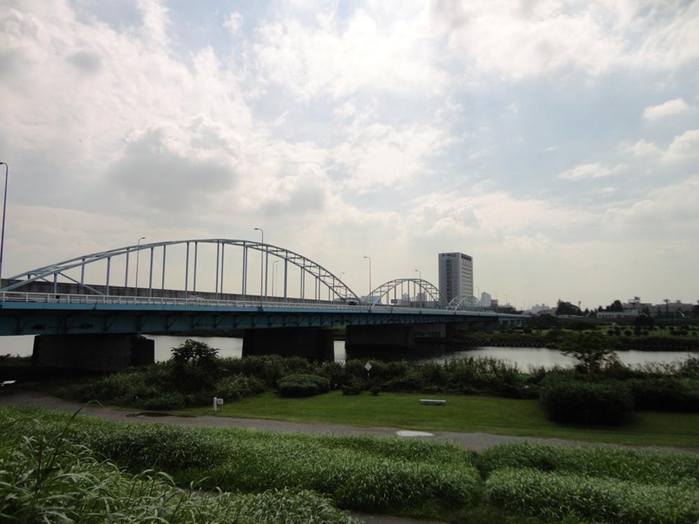 Other Environmental Photo. 70m to the Tama River Bridge