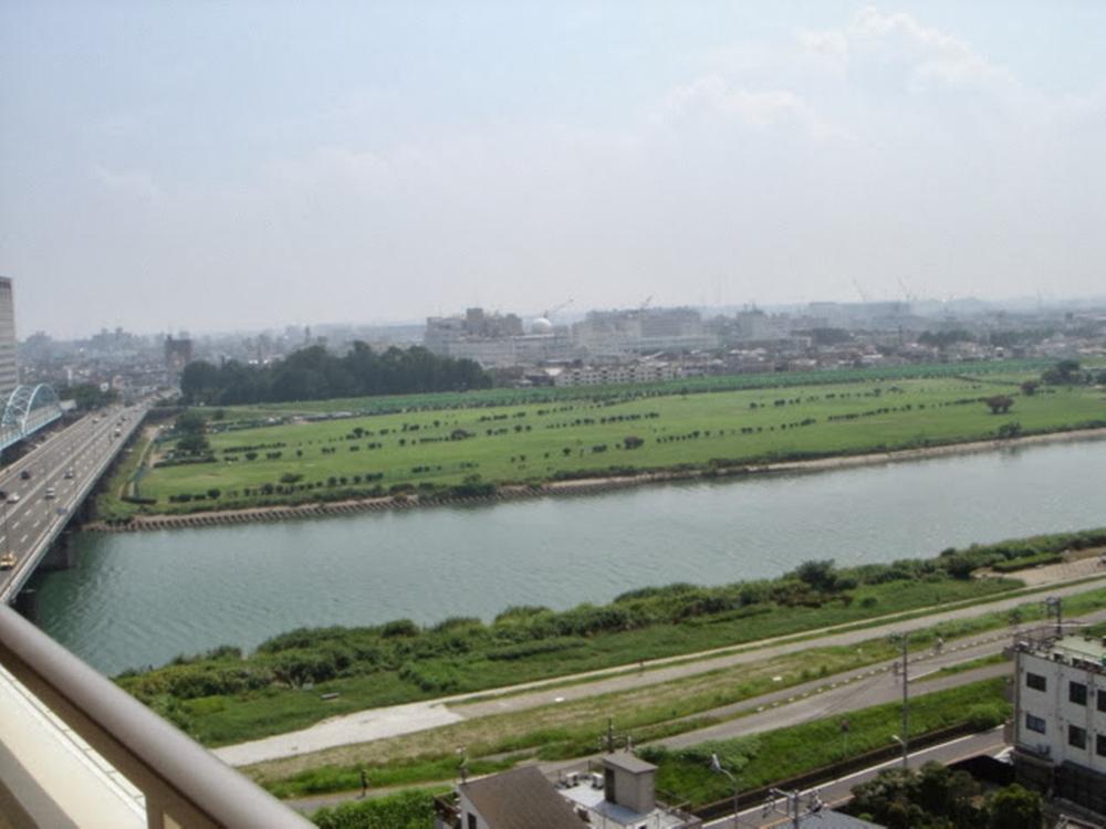 View photos from the dwelling unit. View from local (September 2013) Shooting