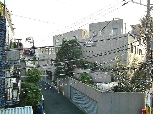 View photos from the dwelling unit. Site