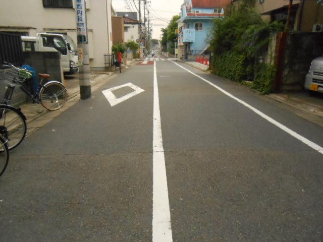 Local photos, including front road. Local (August 2013) Shooting