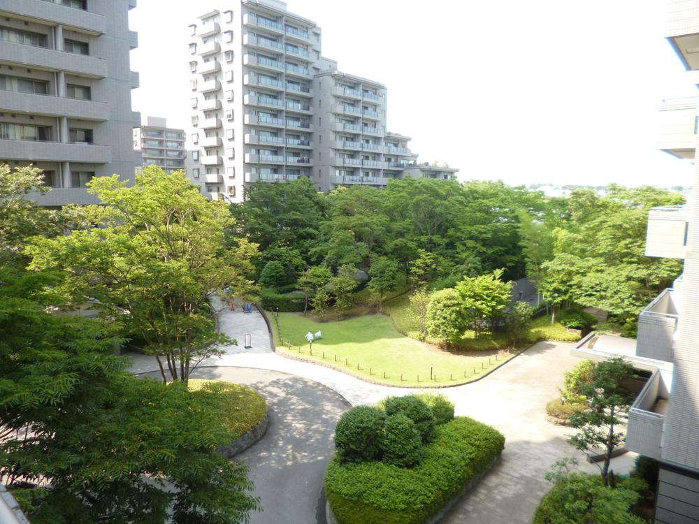 View photos from the dwelling unit. View from the site (June 2013) Shooting