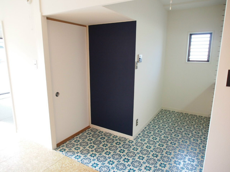 Other room space. Differentiated room is a must