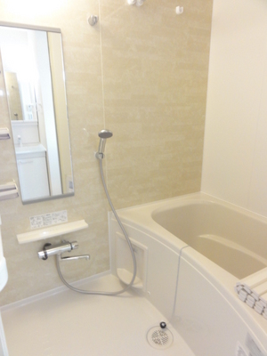 Bath. Reheating ・ Bathroom with dryer