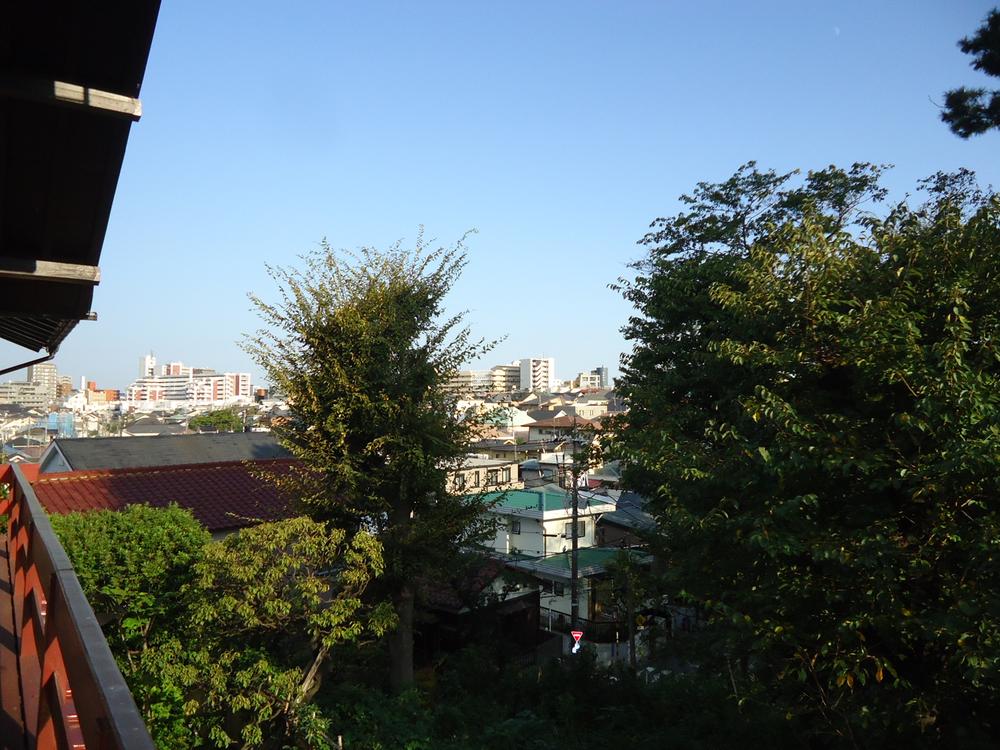 View photos from the local. View from the site (October 2013) Shooting