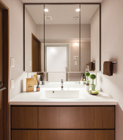 Bathing-wash room.  [Noble Powderroom] Powder room of the beautifully made functional beauty to mind.