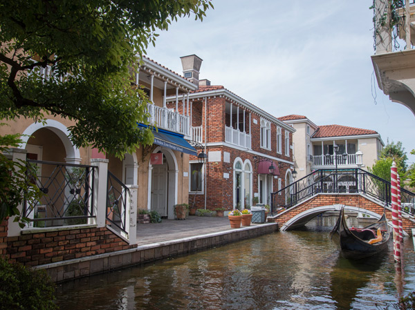 Surrounding environment. Jiyugaoka ※ La Vita ( "Jiyugaoka" about from the station 360m / A 5-minute walk)