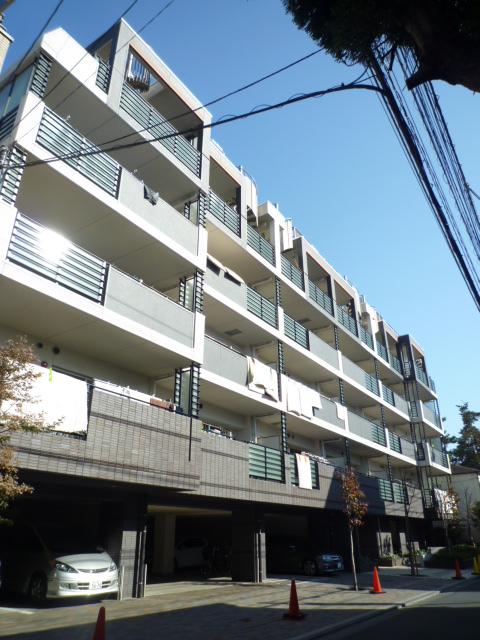 Local appearance photo. Local (11 May 2013) Shooting Stylish appearance.