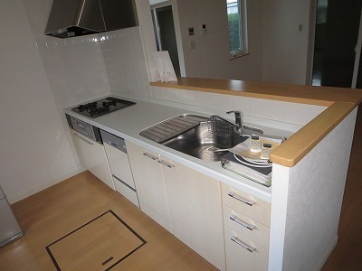 Kitchen. 3-neck gas counter kitchen