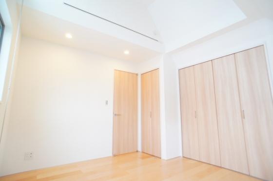 Non-living room. C Building: Indoor (October 2013) Shooting