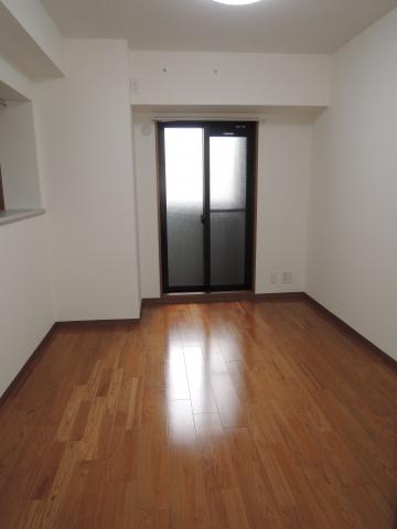 Non-living room. 6.0 Pledge