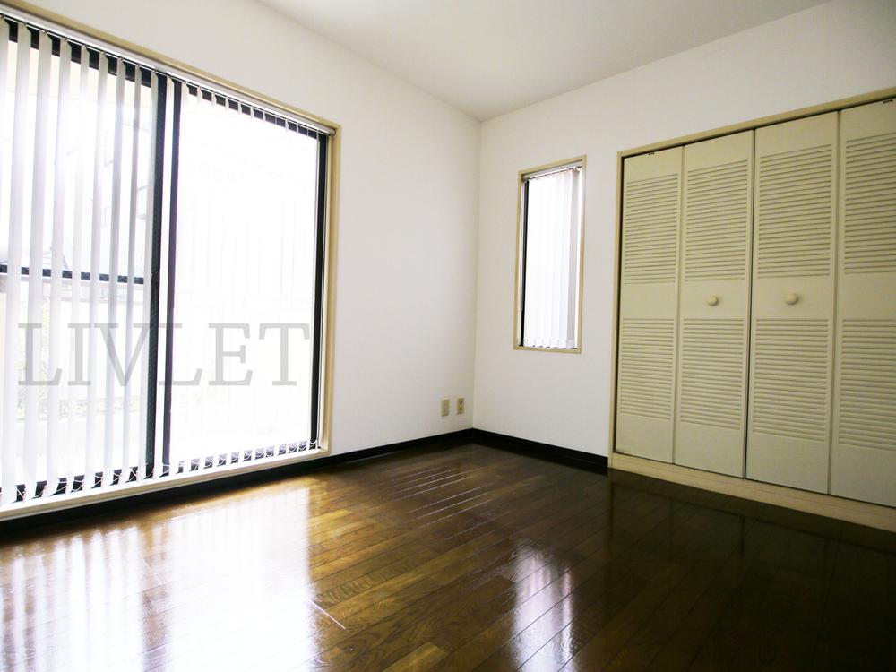 Non-living room. Local (April 2013) Shooting