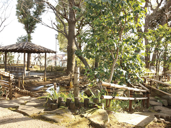 Surrounding environment. Soho park (about 1280m ・ 16-minute walk)