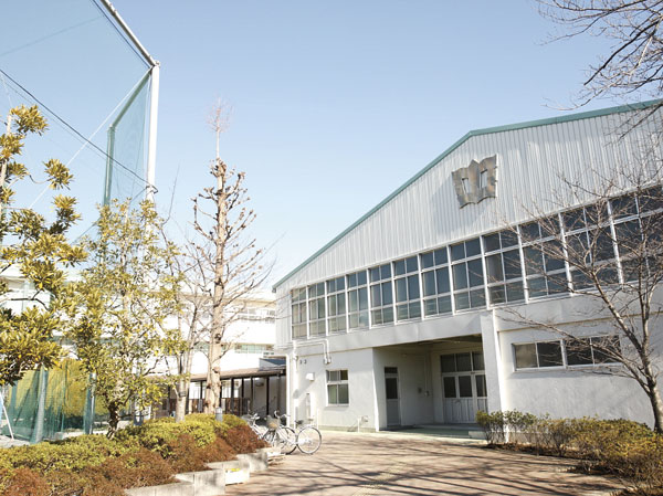 Surrounding environment. Municipal Omori third junior high school (about 1010m ・ Walk 13 minutes)