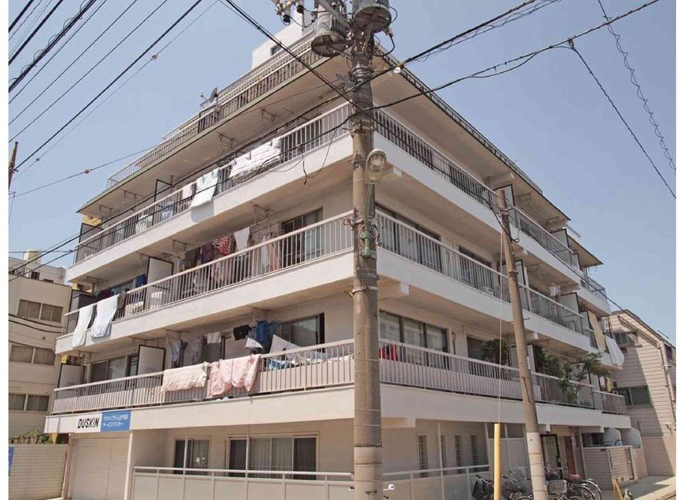 Local appearance photo. Local (12 May 2013) Shooting