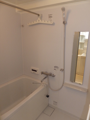 Bath. Reheating function ・ With bathroom dryer ☆