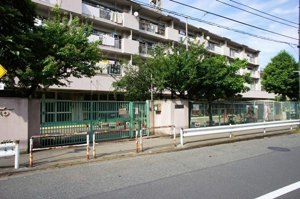 Other. Omorinishi about 100M to the second nursery