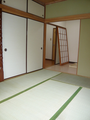Living and room. Japanese-style room 6 quires