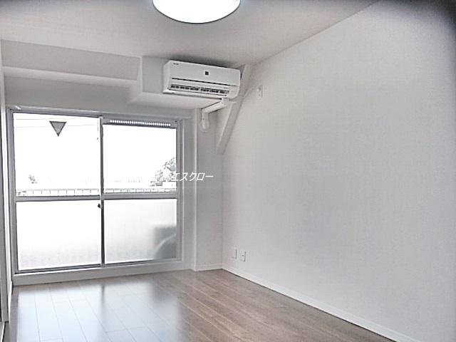 Living. This is a new interior full renovation completed properties