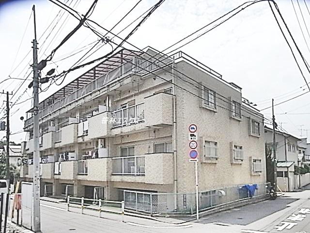 Local appearance photo. Parking is equipped with an exclusive right to use (2600 yen per month)