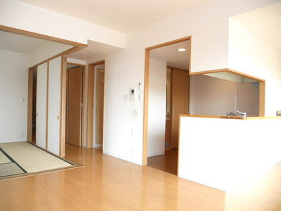 Living and room. Room 1