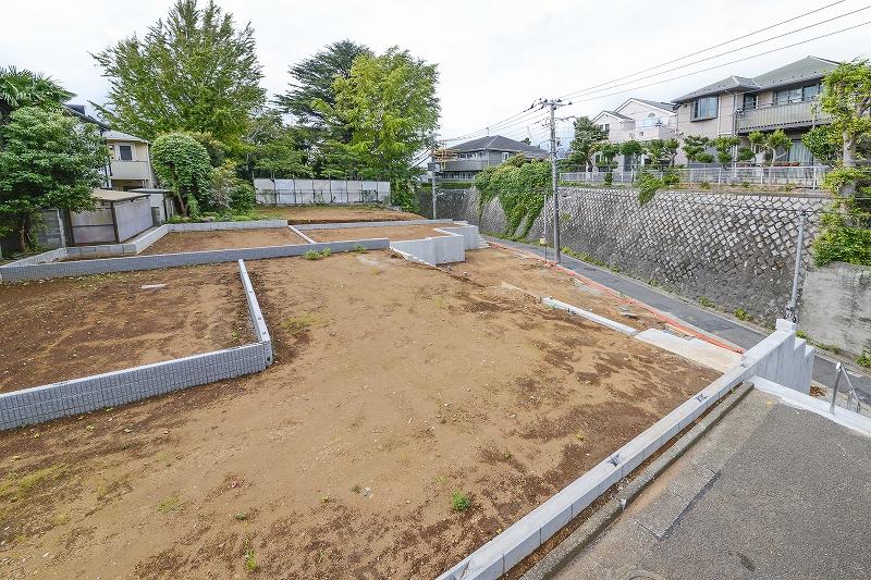 Local appearance photo. Local (10 May 2013) Shooting