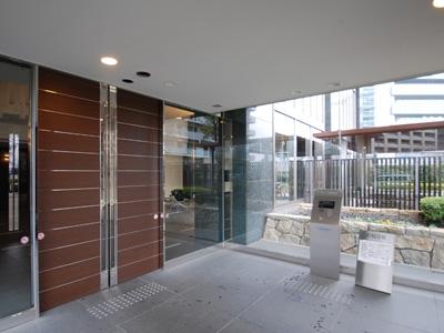 Entrance. Common areas