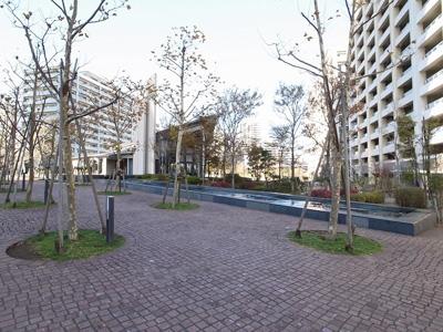 Other common areas. Common areas courtyard