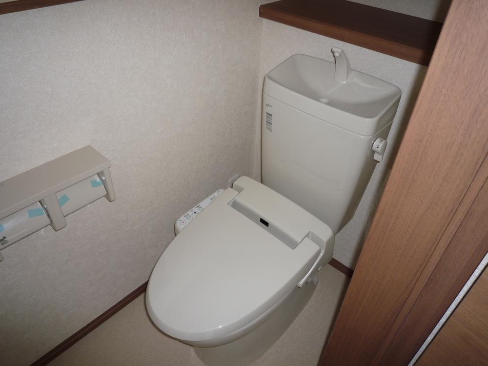 Toilet. Example of construction