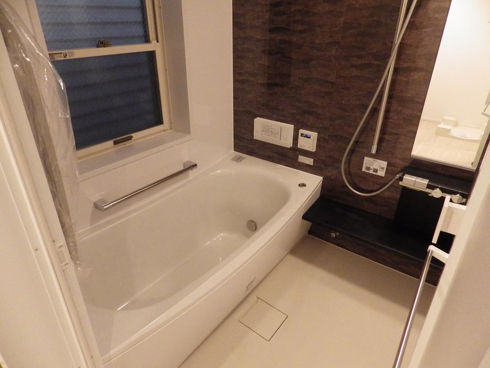 Bathroom. Bathroom A the washing place was spacious