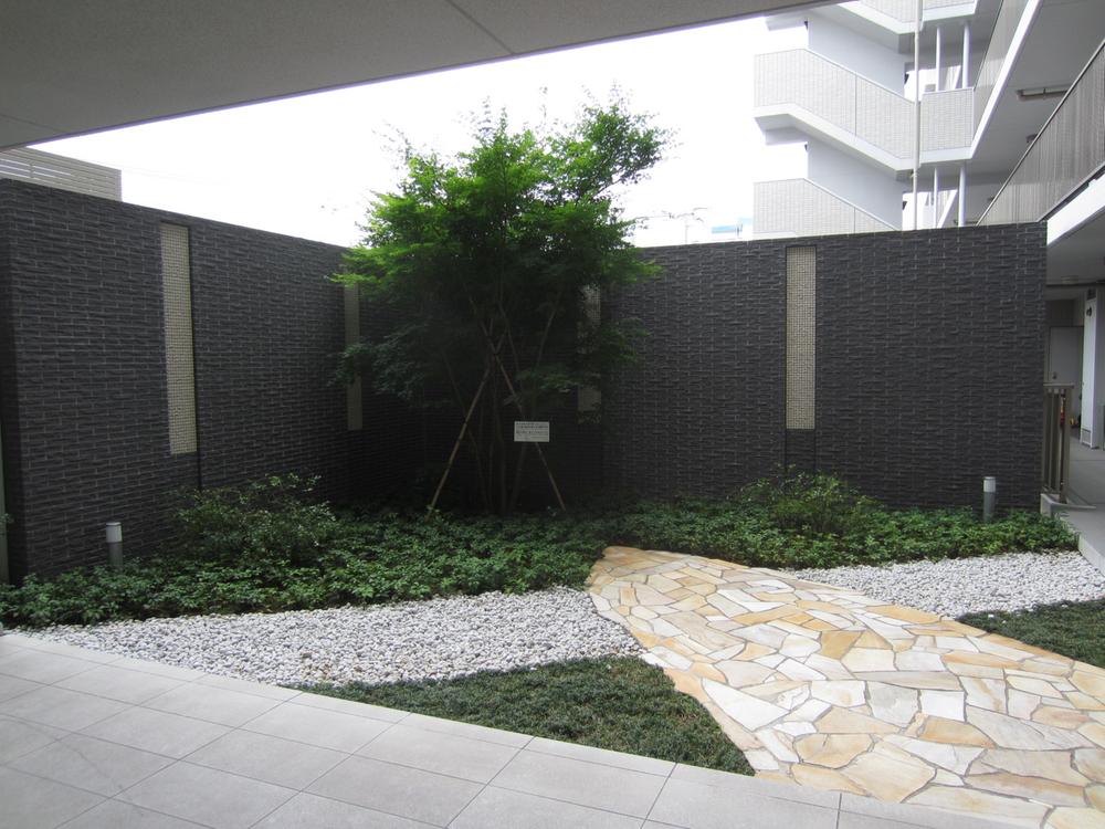 Other common areas. Courtyard (2013 November shooting)