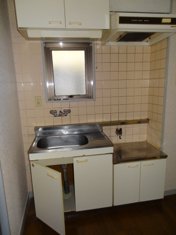 Kitchen. Your easy-care tile kitchen