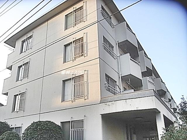 Local appearance photo. It is located in a quiet residential area