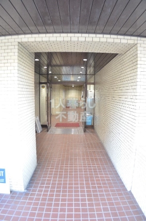 Convenience store. (Convenience store) to 166m