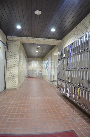 Other. (Other) to 1m