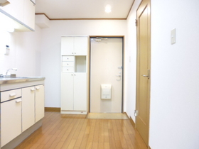 Entrance. Spacious kitchen space and enter the front door