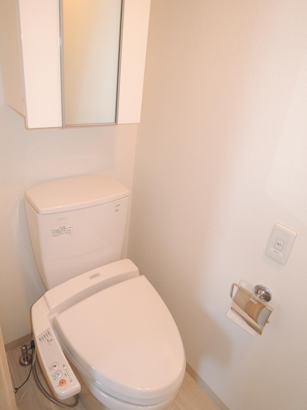 Toilet. Indoor (10 May 2013) Shooting Shower toilet