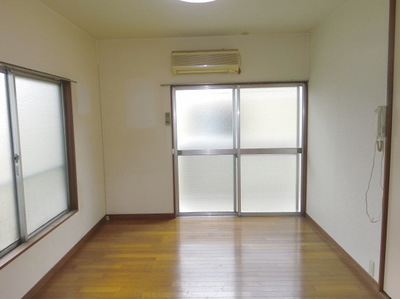 Living and room. Two-sided lighting