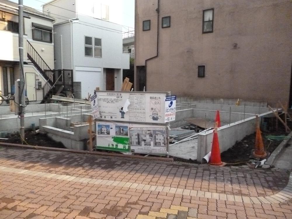 Local appearance photo. Local (11 May 2013) Shooting