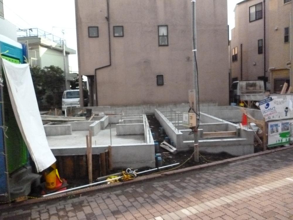 Local appearance photo. Local (11 May 2013) Shooting