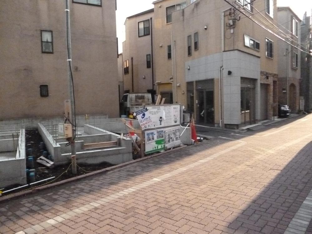 Local appearance photo. Local (11 May 2013) Shooting