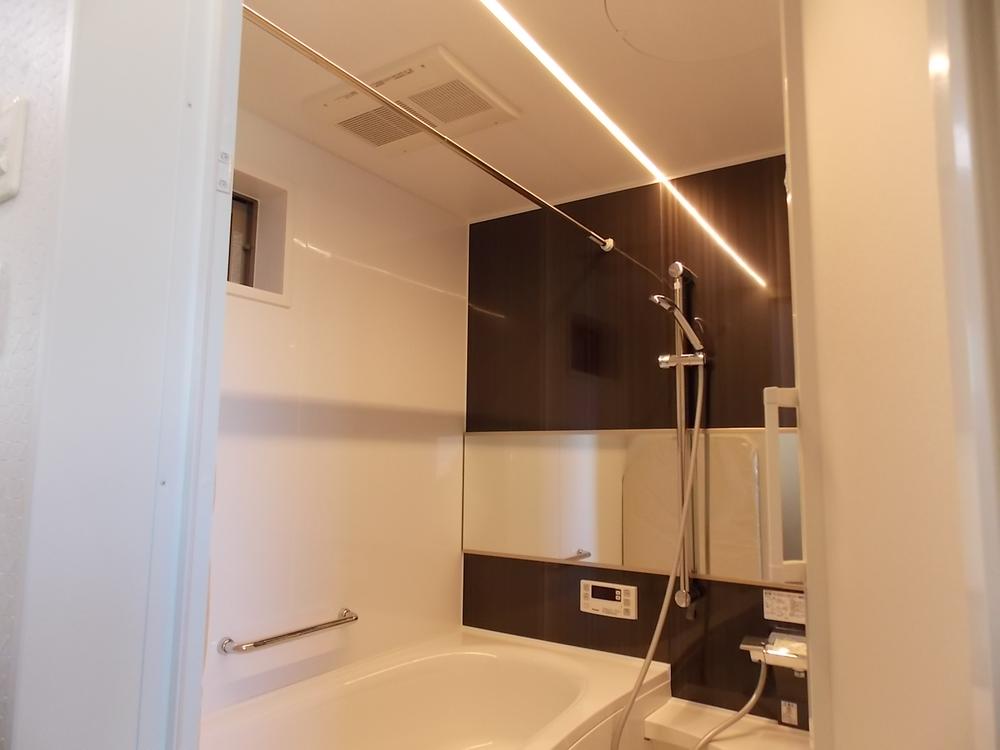 Same specifications photo (bathroom). Same specifications