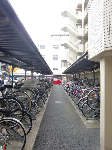 Other. Bicycle-parking space ・ Up to two 1 dwelling unit parked possible (free)