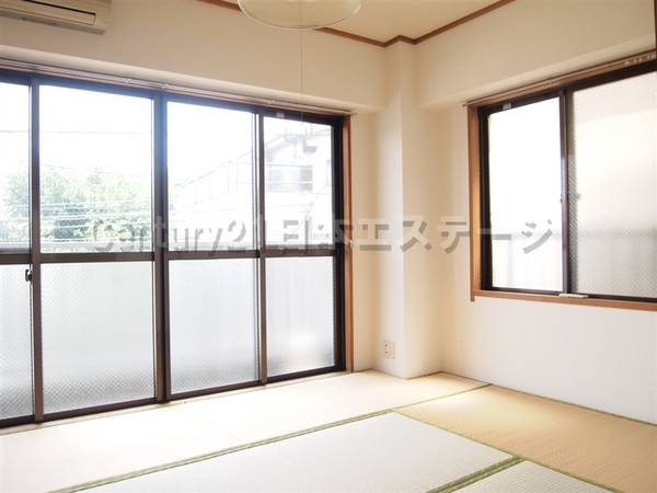 Other room space. Southeast facing Japanese-style room