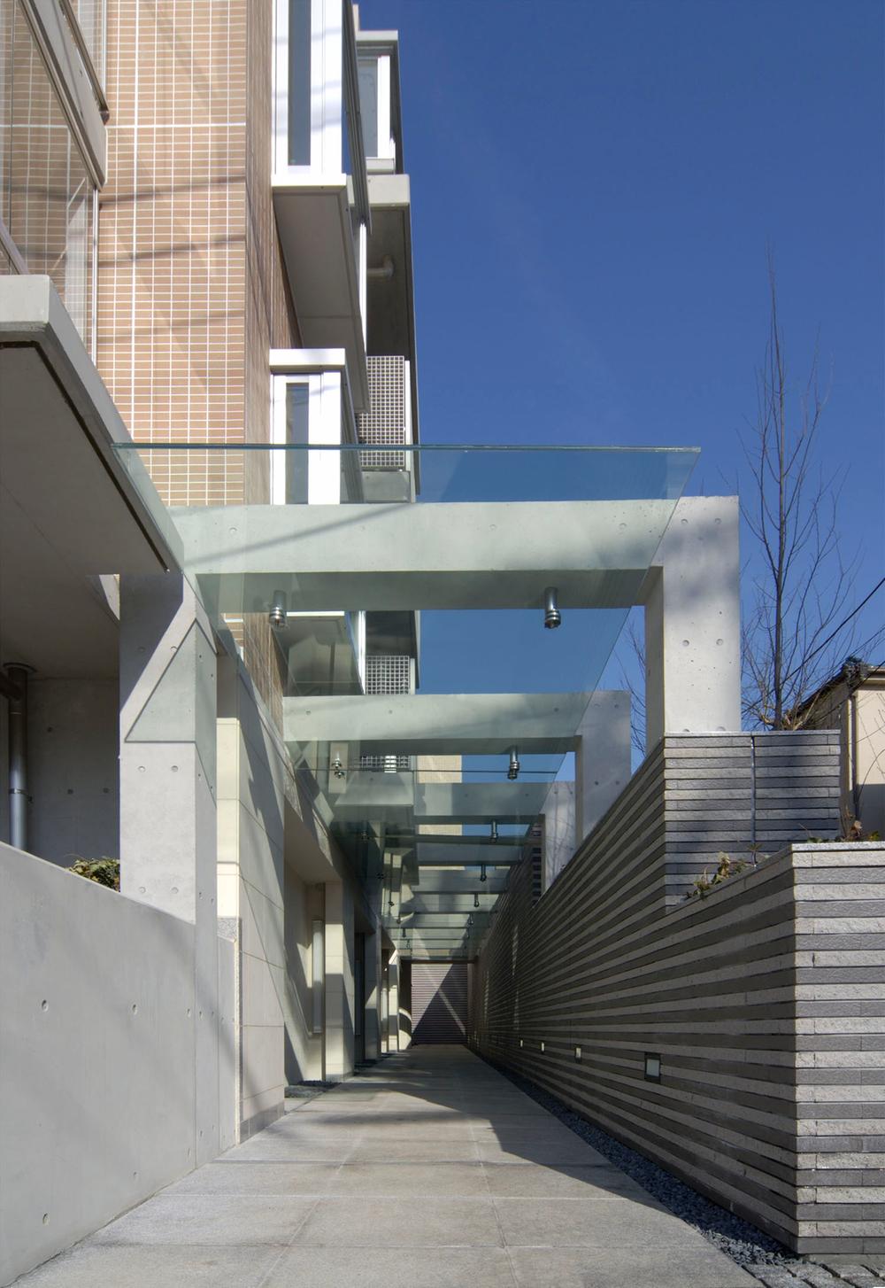 Local appearance photo