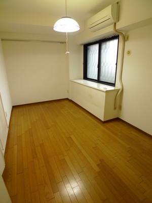 Living and room. Western style room 5.8 Pledge