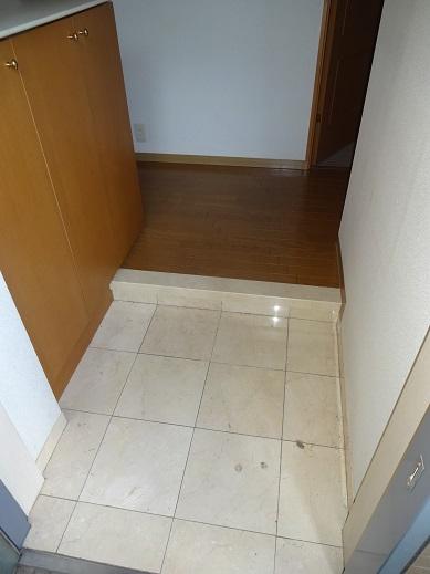 Entrance. Local (10 May 2013) Shooting